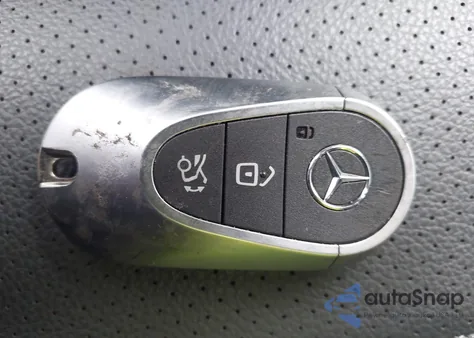 2024 Mercedes-Benz Glc 300 Suv z USA, uszkodzony, nr VIN W1NKM4GBXRF209387